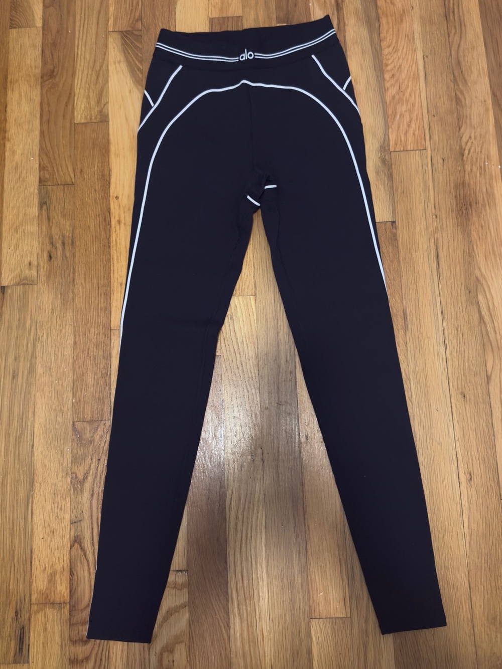 ALO Airbrush High-Waist Heart Throb Legging